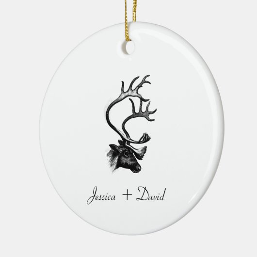 Gepersonaliseerde familie noemt kerstrenrendiernaa keramisch ornament (Links)