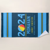 Gepersonaliseerde familie vakantie locatie strandlaken (Voorkant)