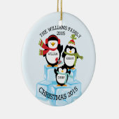 Gepersonaliseerde familie van 3 pinguïns Kerstmis Keramisch Ornament (Rechts)