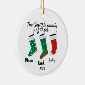 Gepersonaliseerde familie van drie kerst 2023 keramisch ornament (Rechts)