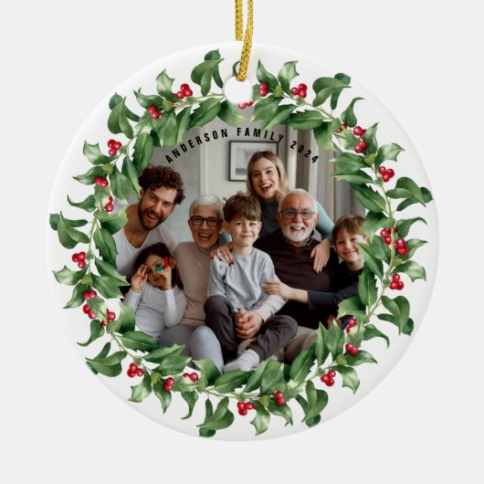 Gepersonaliseerde Familiefoto Kerstkrans Keramisch Ornament (Voorkant)