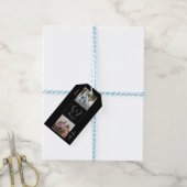 Gepersonaliseerde familiefotocollage met monogram cadeaulabel (Met Touw)