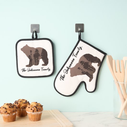 Gepersonaliseerde Familienaam Beer Silhouette Ovenwant & Pannenlap Set (Insitu(Ophanging))