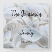 Gepersonaliseerde familienaam Zee Shell Vierkante Klok (Voorkant)