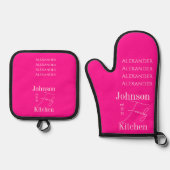 Gepersonaliseerde familienamen Hot Pink Ovenwant & Pannenlap Set (Voorkant)
