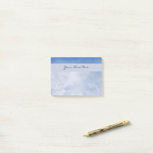 Gepersonaliseerde Fluffy Clouds en Blue Sky Post-it® Notes (Op bureau)