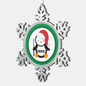 Gepersonaliseerde Flute Kerstpinguïn Tin Sneeuwvlok Ornament (Rechts)