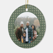 Gepersonaliseerde Forest Green Pattern Kerstfoto Keramisch Ornament (Links)