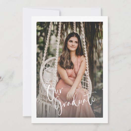 Gepersonaliseerde foto Elegant Stijlvol Afstuderen Aankondiging (Voorkant)