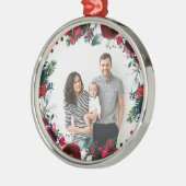 Gepersonaliseerde foto Holly en Pine Kerstmis Metalen Ornament (Links)