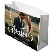 Gepersonaliseerde foto Moderne eerste Valentijnsda Groot Cadeauzakje (Achterkant Gekanteld)