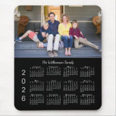 Gepersonaliseerde foto naam zwart 2026 Kalender Muismat (Voorkant)