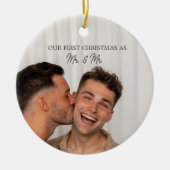 Gepersonaliseerde foto Onze eerste kerst Mr en Mr. Keramisch Ornament (Voorkant)