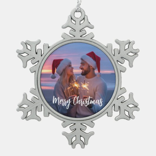 Gepersonaliseerde Foto & Tekst Kerstmis 2025 Aange Tin Sneeuwvlok Ornament (Voorkant)