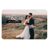 Gepersonaliseerde foto van Mr & Mrs Monogram Weddi Magneet (Horizontaal)