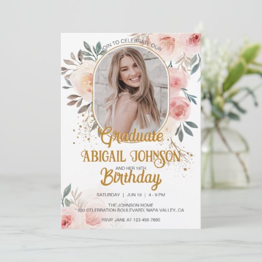 Gepersonaliseerde foto Verjaardag Afstuderen Blush Kaart (Staand voorkant)