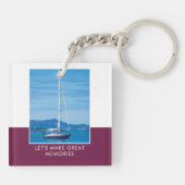 Gepersonaliseerde fotonaam Plum Modern Sleutelhanger (Achterkant)