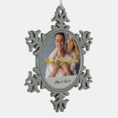Gepersonaliseerde Fotosjabloon Goud en grijs Merry Tin Sneeuwvlok Ornament (Links)