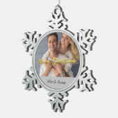 Gepersonaliseerde Fotosjabloon Goud en grijs Merry Tin Sneeuwvlok Ornament (Rechts)