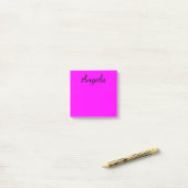 Gepersonaliseerde Fuchsia effen kleur Post-it® Notes (Op bureau)