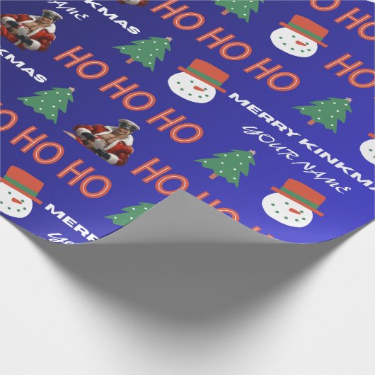 Gepersonaliseerde Gay Leather Santa Xmas Wrapping  Cadeaupapier (Hoek)