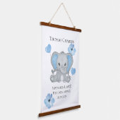 Gepersonaliseerde geboorte Stats Baby Elephant Blu Hangend Wandkleed (Gebogen)