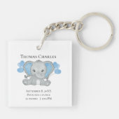Gepersonaliseerde geboorte Stats Baby Elephant Blu Sleutelhanger (Achterkant)
