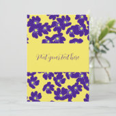 Gepersonaliseerde geel en paarse bloem kaart (Staand voorkant)