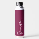 Gepersonaliseerde geïsoleerde waterfles – Bourgogn<br><div class="desc">Blijf stijlvol en gehydrateerd met deze gepersonaliseerde geïsoleerde fles, met uw aangepaste naam in elegant wit schrift op een rijke bordeauxrode achtergrond. Met zijn dubbelwandige constructie houdt deze fles dranken urenlang koud of warm, waardoor hij perfect is voor dagelijks gebruik op het werk, in de sportschool of onderweg. Het minimalistische...</div>