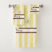 Gepersonaliseerde gele streep Schattige Baby Koala Bad Handdoek (Insitu)