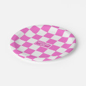 Gepersonaliseerde geruite neon roze markeerstift papieren bordje (Gekanteld)