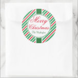 Gepersonaliseerde gestreepte Merry Christmas Label<br><div class="desc">Pas deze feestelijke,  snoep Peppermint striped label stickers van het kerstcadeau van de groente door de naam te veranderen aan. Gebruik deze rode kerstcadeaulabels voor kerstcadeaus,  cadeautjes,  snoep,  cadeautassen,  pakketten,  bakken,  kerstkoekjes,  enz..Het ontwerp komt uit de oorspronkelijke kunst.</div>