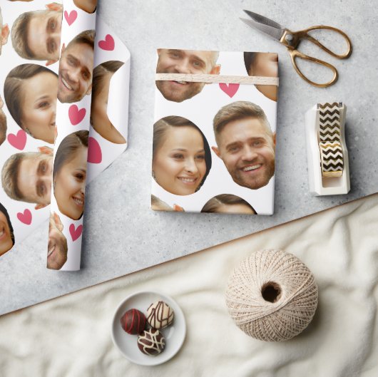 Gepersonaliseerde gezicht aangepaste foto met hart cadeaupapier (Crafts)