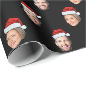 Gepersonaliseerde Gezicht Santa Hat 2 Foto's Cadeaupapier (Rol Hoek)
