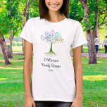 Gepersonaliseerde gezinshereniging t-shirt<br><div class="desc">Dit unieke Family Reunion T-shirt is versierd met een waterverf stamboom en stijlvolle scripttypografie. Gemakkelijk aan te passen. Als we creëer ons kunstwerk zullen je dit exacte afbeelding van andere ontwerpers niet vinden. Originele Waterverf © Michele Davies.</div>