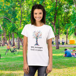 Gepersonaliseerde gezinsherenigingsstructuur t-shirt<br><div class="desc">Herinner je familie reünie met dit stijlvolle T-shirt. Het is versierd met een kleurrijke mozaïek stamboom en is gemakkelijk aan te passen met uw familienaam. Gebruik de optie Verder aanpassen om de tekstgrootte, stijl of kleur te wijzigen. Omdat we ons kunstwerk creëer, zult u dit exacte afbeelding van andere ontwerpers...</div>