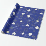 Gepersonaliseerde Giftwrap Dreidels & Harten 2 Cadeaupapier<br><div class="desc">Gepersonaliseerde Chanukah/Hanukkah Wrapping Paper "Dreidels & Hearts 2" Blue en gold. Laten we ervoor zorgen dat deze Hanukkah-partij met onze nieuwste, persoonlijke cadeauomslag is begonnen om je Chanoekah-cadeaus op te kleven:) Verwijder tekst, "Love & PEACE" en andere tekst en voeg je eigen tekst overal op het pakpapier toe. Gebruik uw...</div>