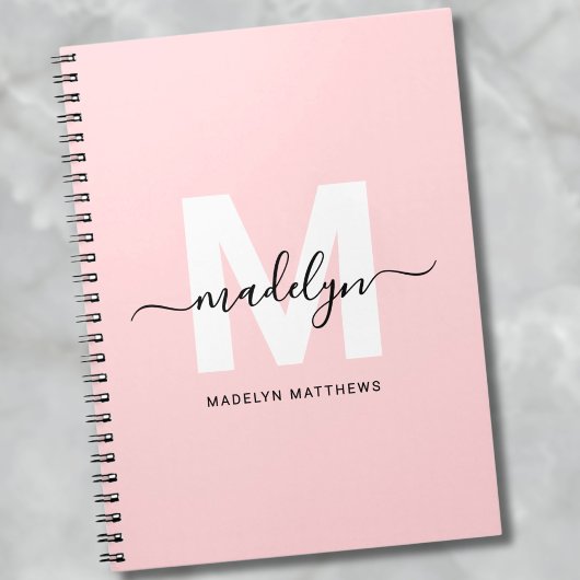 Gepersonaliseerde Girly Blush Pink Monogram Notitieboek