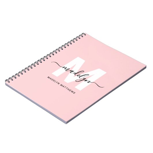 Gepersonaliseerde Girly Blush Pink Monogram Notitieboek (Linkerzijde)