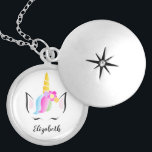 Gepersonaliseerde girly  magische eenhoorn locket ketting<br><div class="desc">Ze is magisch,  geweldig als een eenhoorn. Herinner haar aan haar schoonheid en genade met dit ketting. Personaliseer met haar naam in een elegante manuscriptdoopvont. Met mijn regenboogharige eenhoorn,  kroonhoofdillustratie met bloemen en slapende schattige zweepslagen. Een speciaal cadeau voor het bijzondere meisje in je leven.</div>