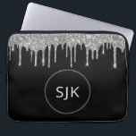 Gepersonaliseerde Girly Silver Glitter Sparkle Mon Laptop Sleeve<br><div class="desc">Gepersonaliseerde Silver en Black Faux Glitter en Sparkle Elegant Monogrammed Initialen Hoesje. Dit hoesje kan worden aangepast om uw initiaal en voornaam op te nemen.</div>