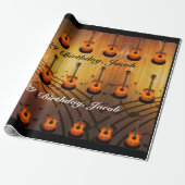 Gepersonaliseerde gitaar & Musical Notes Birthday  Cadeaupapier (Uitgerold)