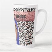 Gepersonaliseerde Glam Meisjes Sassy Cheetah Print Latte Mok (Rechts)