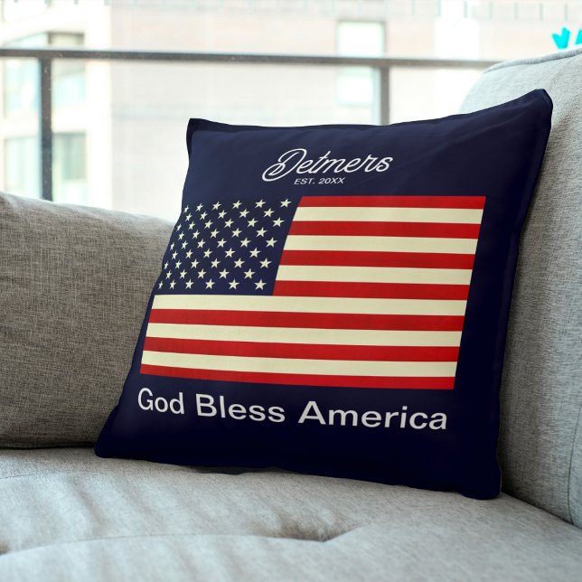 Gepersonaliseerde God Bless America Flag Sierkusse Kussen (Personalized God Bless America Flag Throw Pillow)