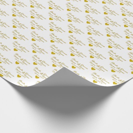 Gepersonaliseerde Golden Heart Bruid en bruidegom  Cadeaupapier (Hoek)