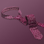 Gepersonaliseerde Golf Monogram Naam Bourgogne Gol Stropdas<br><div class="desc">Voeg een vleugje sportieve sophisticatie toe met dit gepersonaliseerde golf stropdas met een stijlvolle Bourgondische achtergrond en een herhaald monogram golfbalpatroon. Perfect voor golfliefhebbers, vaders, bruidsjonkers of iedereen die van het spel houdt, dit aangepaste stropdas kan worden gepersonaliseerd met jouw naam voor een uniek geschenk. Of je je nu kleedt...</div>