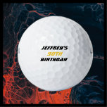 Gepersonaliseerde golfbal, 90ste verjaardag golfballen<br><div class="desc">Deze gepersonaliseerde golfbal is een geweldig cadeau voor de 90e verjaardag van je favoriete golfer! Verloren ballen kunnen nu gemakkelijk worden geïdentificeerd en teruggestuurd. Tekst is zwart en goud - u kunt deze eenvoudig wijzigen. Golfers zullen het geweldig vinden! Alle rechten voorbehouden © 2015 Alan & Marcia Socolik.</div>