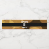Gepersonaliseerde goud en zwart thema 40e verjaard waterfles etiket (Enkel label)