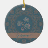 Gepersonaliseerde Gouden Blauwgroen Rococo Lotus D Keramisch Ornament (Voorkant)