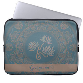 Gepersonaliseerde Gouden Blauwgroen Rococo Lotus D Laptop Sleeve